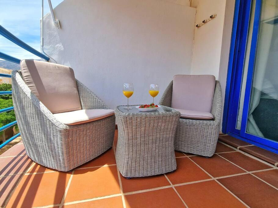 Acogedor Piso Con Terraza Y Parking! Apartment Benalmadena Bagian luar foto