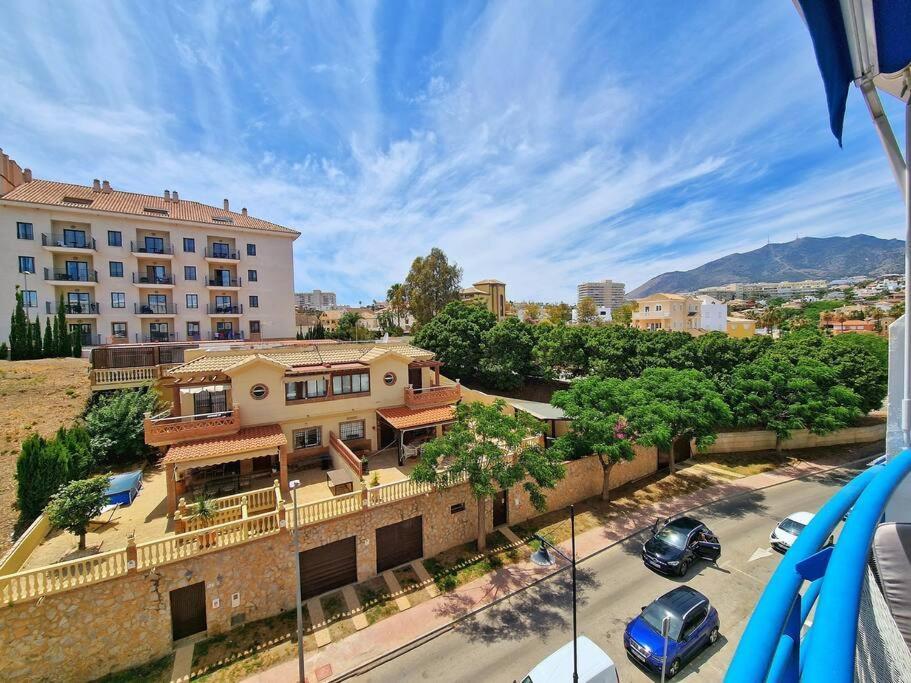 Acogedor Piso Con Terraza Y Parking! Apartment Benalmadena Bagian luar foto