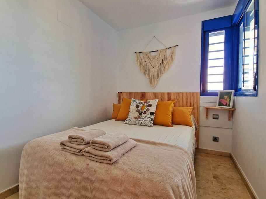 Acogedor Piso Con Terraza Y Parking! Apartment Benalmadena Bagian luar foto