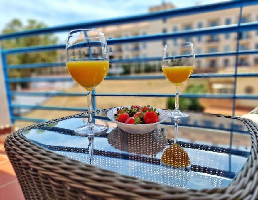Acogedor Piso Con Terraza Y Parking! Apartment Benalmadena Bagian luar foto